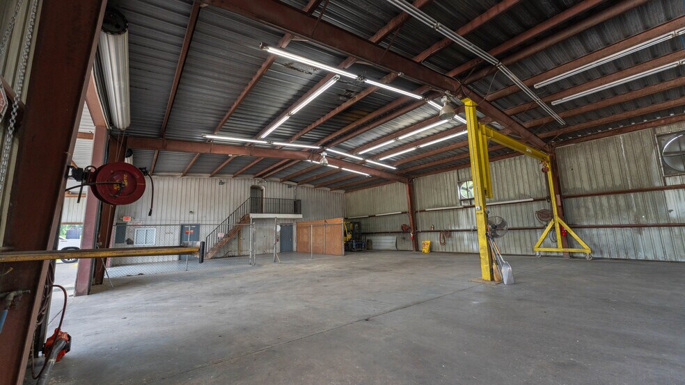 More Photos Of 565 Thomas St, Camilla Industrial For Sale