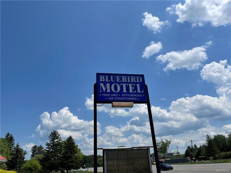 More Photos Of 1630 Southwestern blvd, West Seneca Hotel For Sale
