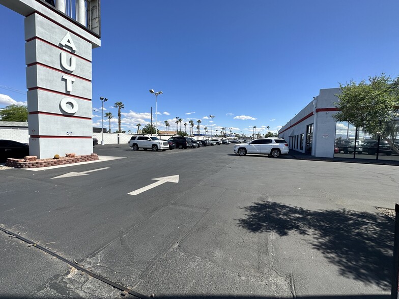 More Photos Of 3105 E Sahara Ave, Las Vegas Auto Repair For Lease