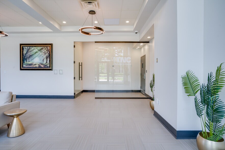 More Photos Of 1321 Executive Center Dr, Tallahassee Office Residential For Sale