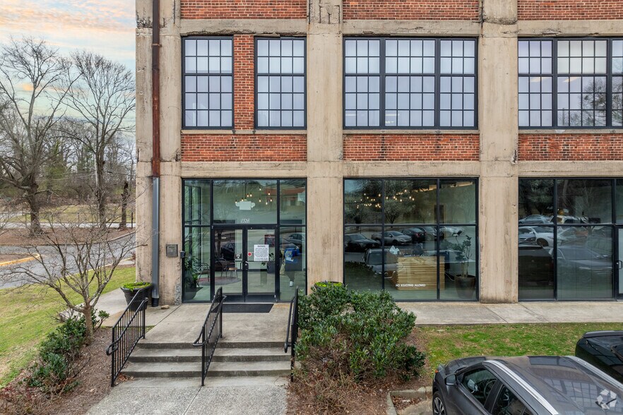 More Photos Of 1513 E Cleveland Ave, East Point Unknown For Sale