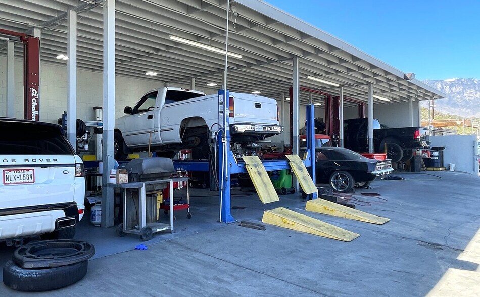 Primary Photo Of 36777 Sunair Plz, Cathedral City Auto Repair For Sale