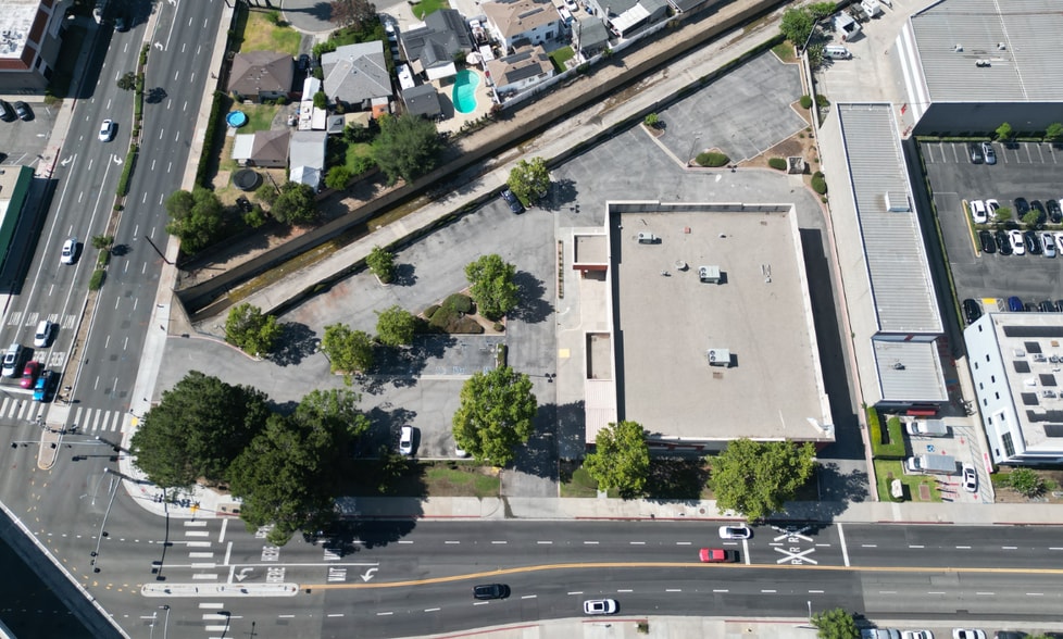 More Photos Of 526 W Foothill Blvd, Glendora Drugstore For Sale