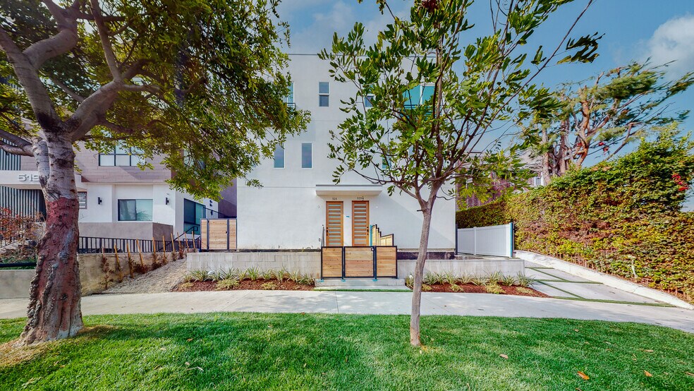 Primary Photo Of 525 N Normandie Ave, Los Angeles Apartments For Sale