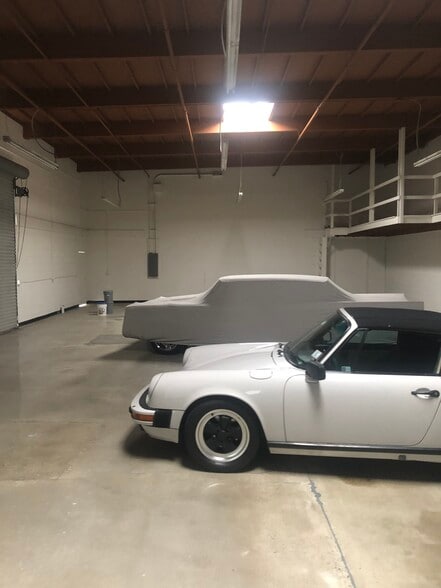 More Photos Of 2014 Placentia Ave, Costa Mesa Manufacturing For Lease