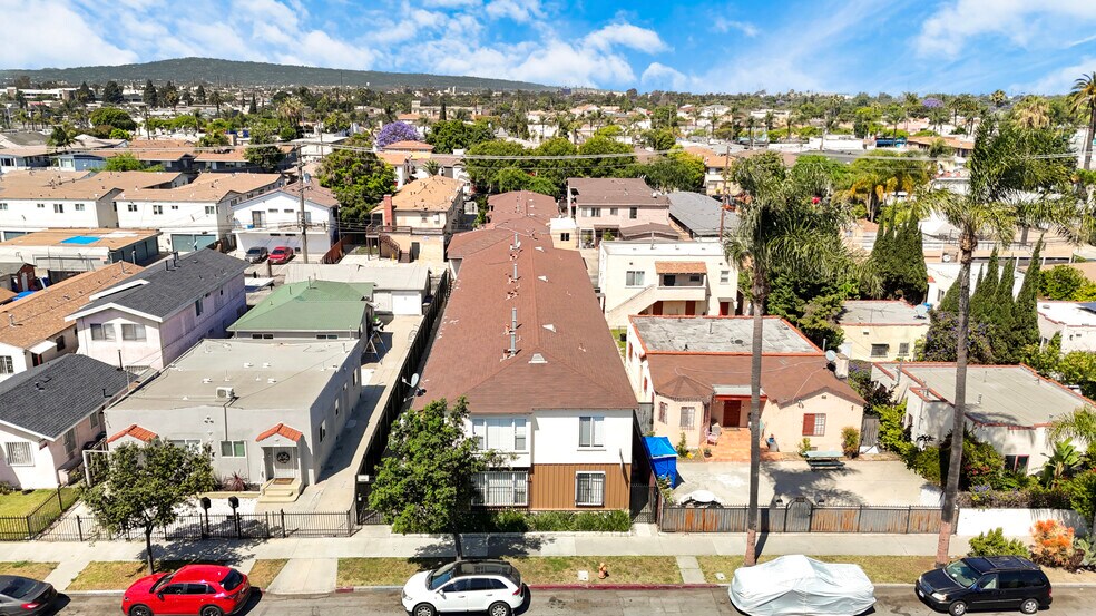 More Photos Of 1885-1887 Locust Ave, Long Beach Apartments For Sale