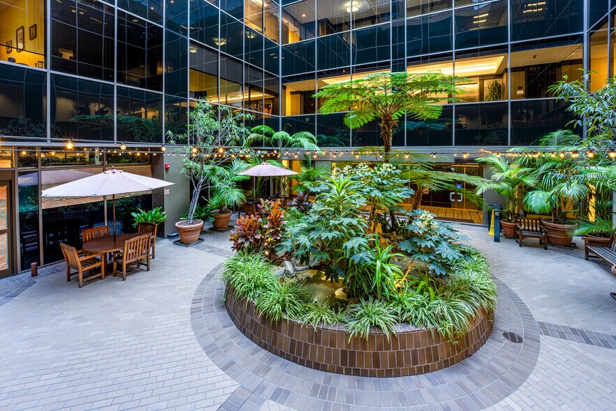 More Photos Of 555 W Beech St, San Diego Office For Lease