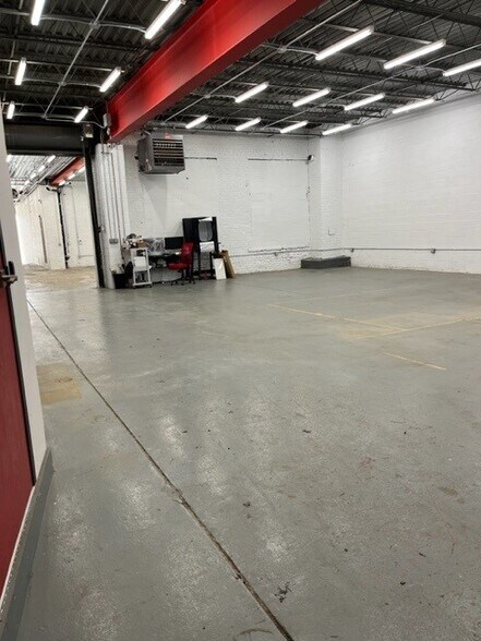 More Photos Of 3739-3741 White Plains Rd, Bronx Manufacturing For Lease