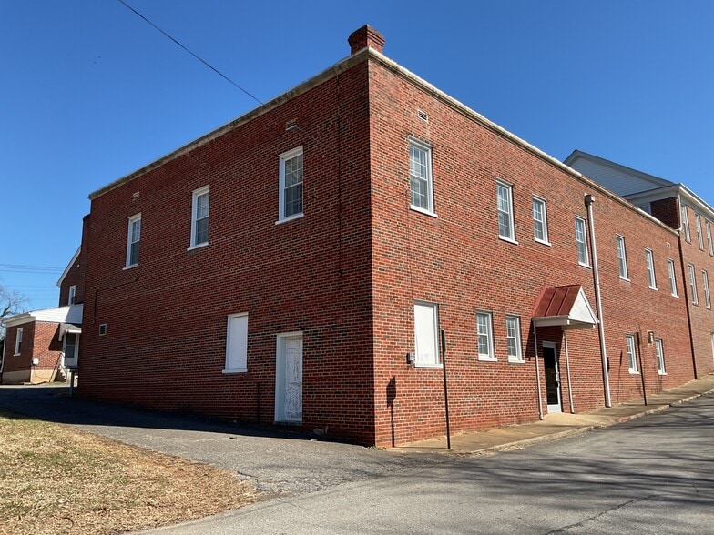 More Photos Of 3041 Campbell Ave, Lynchburg Specialty For Sale