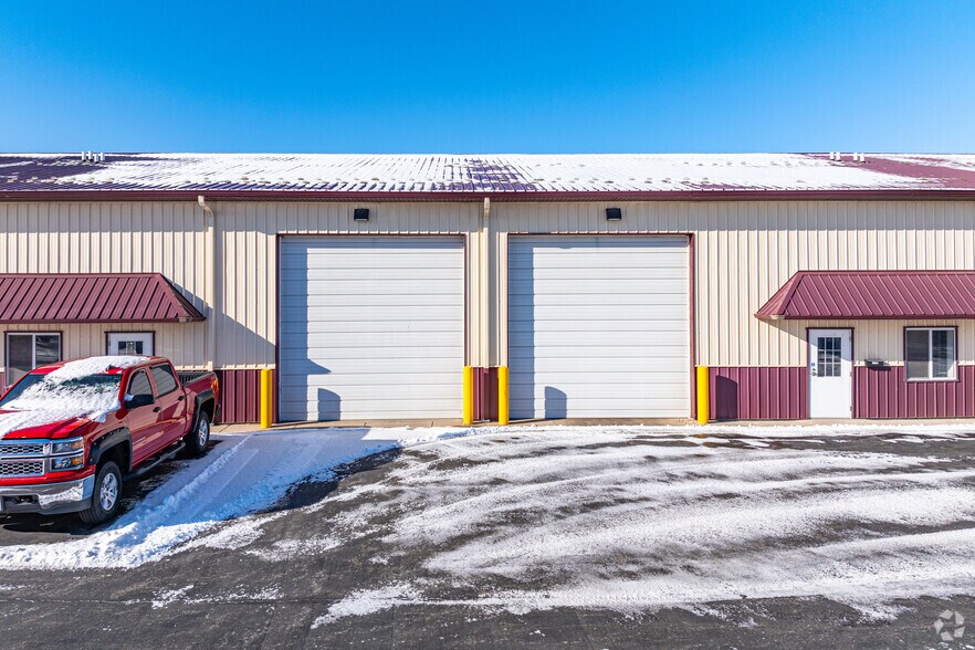 More Photos Of 1299 Leah Rd, Morris Warehouse For Lease