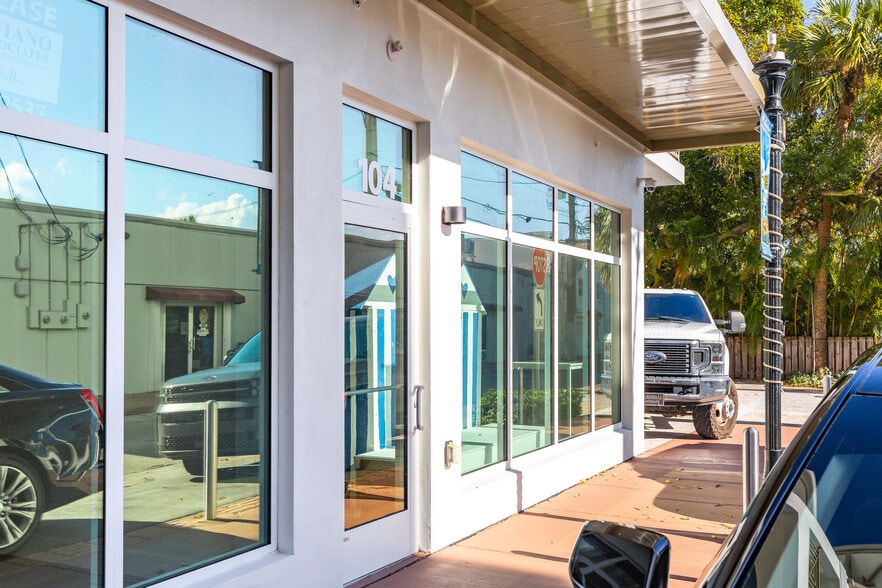 More Photos Of 41 Sw Seminole St, Stuart Apartments For Sale