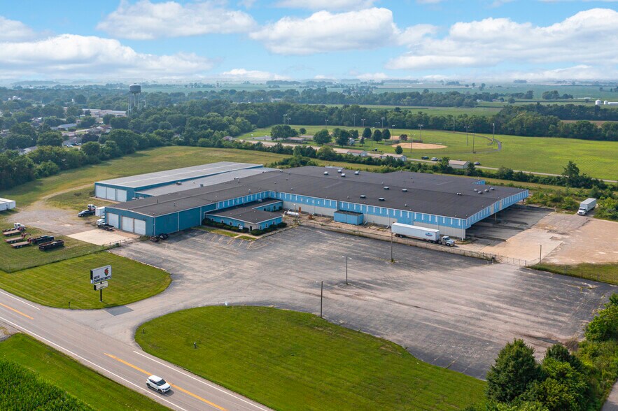 More Photos Of 853 E Washington St, Sabina Manufacturing For Sale