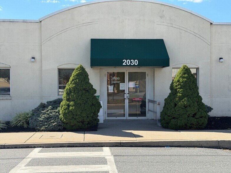 Primary Photo Of 2030 Center St, Northampton Flex For Lease