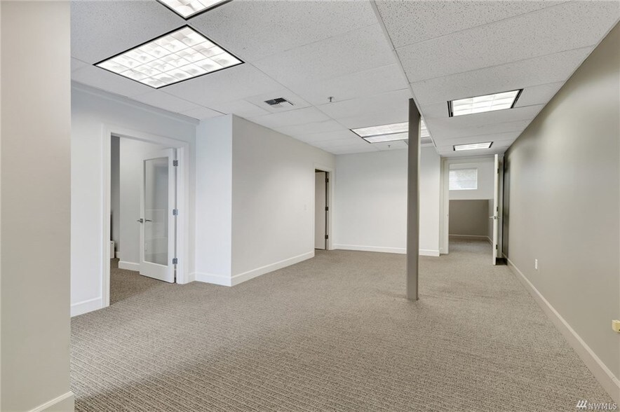 More Photos Of 4014-4020 Aurora Ave N, Seattle Apartments For Sale