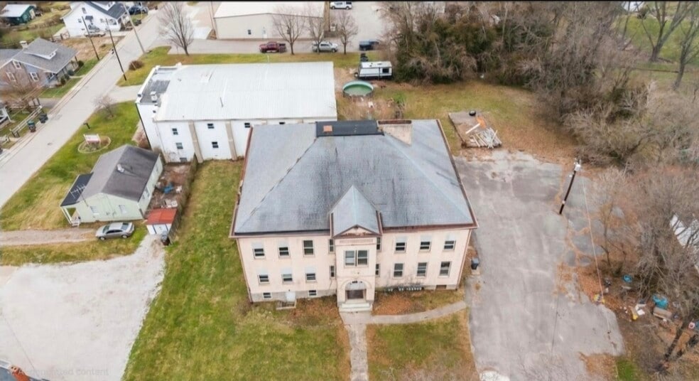 More Photos Of 85 N Main St, Walton Apartments For Sale