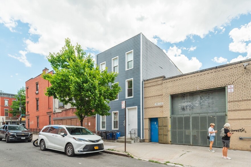 Primary Photo Of 76 Java St, Brooklyn Apartments For Sale