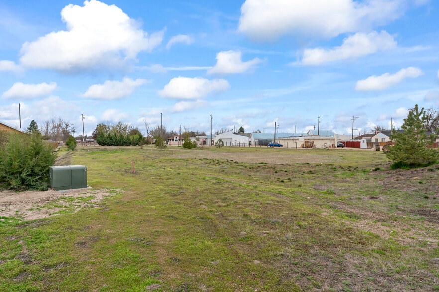 More Photos Of TBD Dewey Ave, Middleton Land For Sale