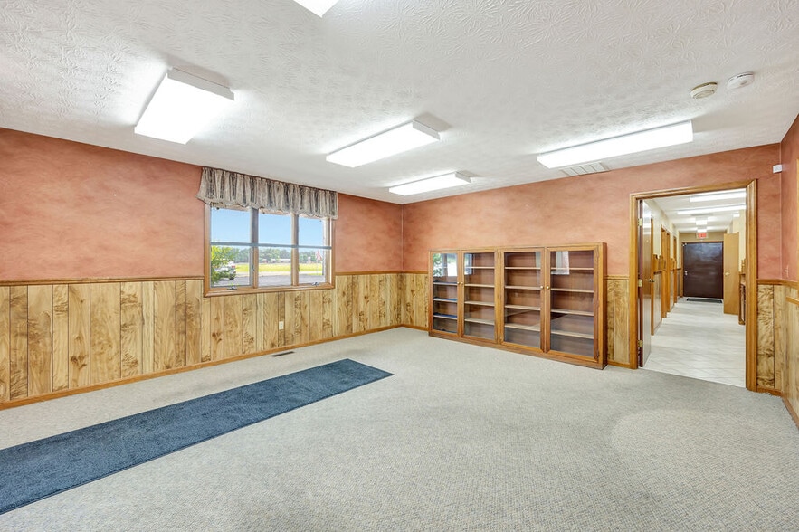 More Photos Of 1 Marty Ln, West Alexandria Medical For Sale