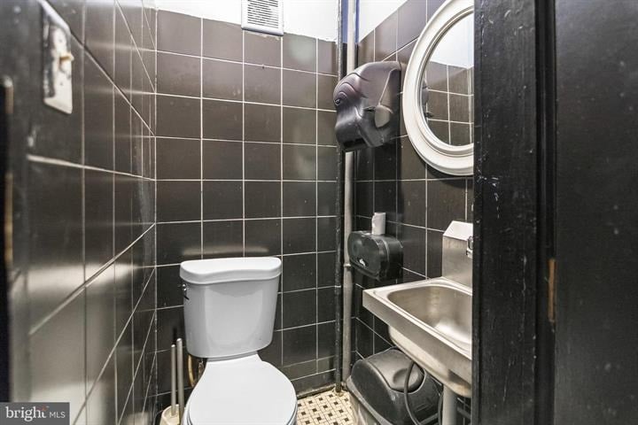 More Photos Of 3301 Foster Ave, Baltimore Storefront Retail Residential For Sale
