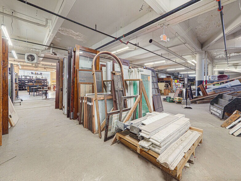 More Photos Of 11500 Joseph Campau St, Hamtramck Auto Dealership For Sale