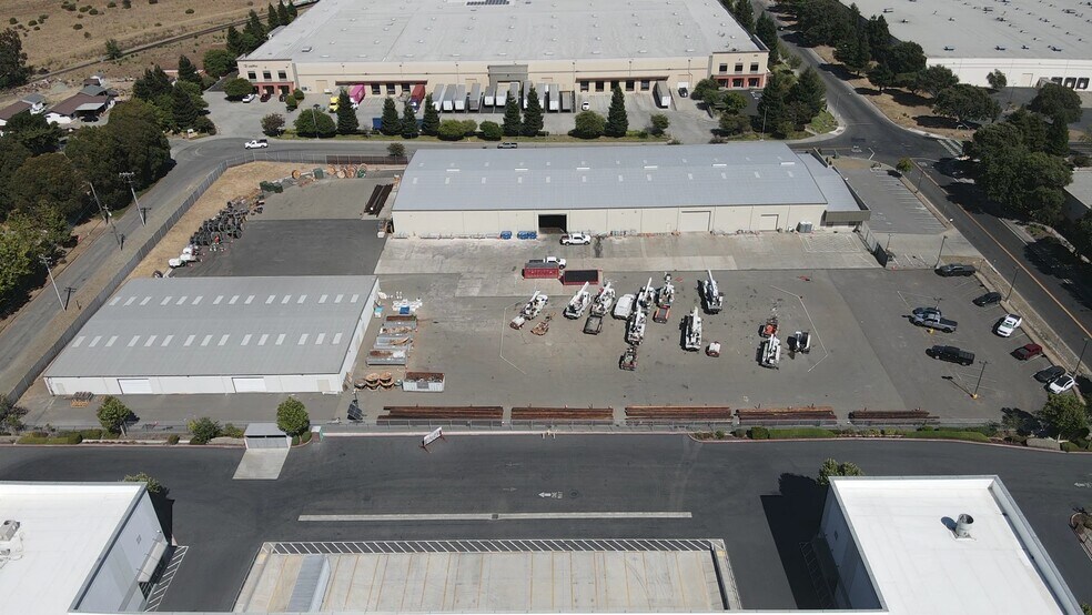 More Photos Of 1111 Green Island Rd, American Canyon Warehouse For Lease