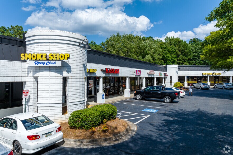 More Photos Of 11235 Alpharetta Hwy, Roswell Storefront For Lease