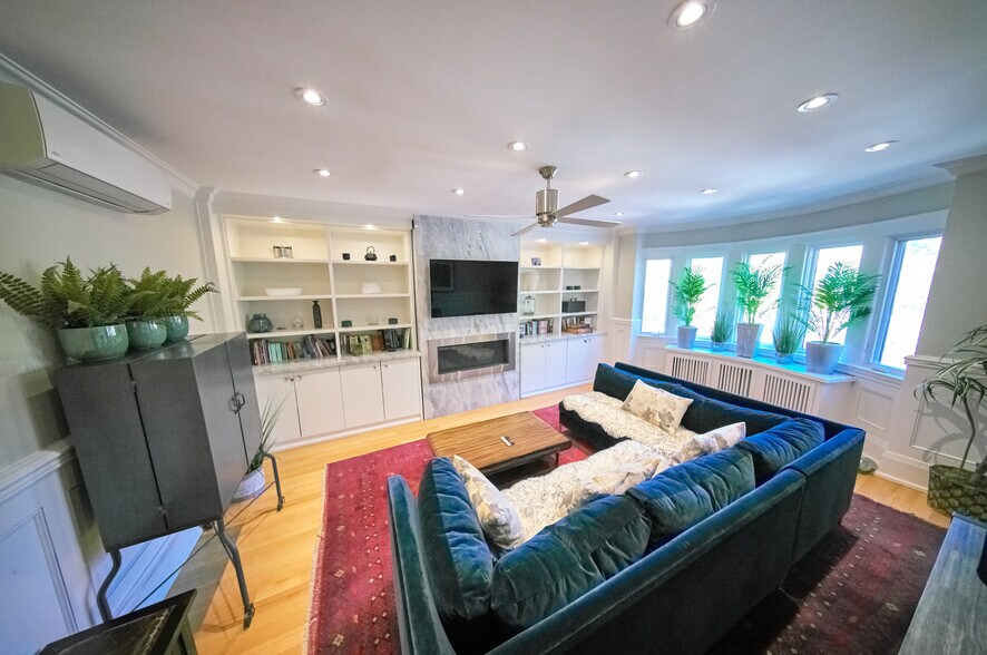 More Photos Of 59 High Park Blvd, Toronto Multifamily For Sale