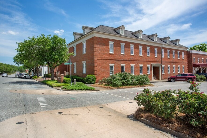 More Photos Of 303 E Broad St, Eufaula Office For Sale