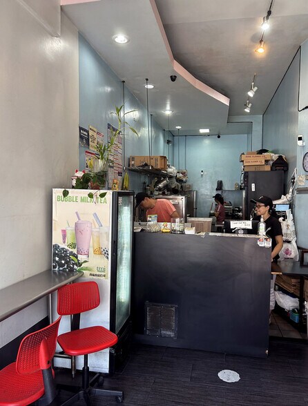 More Photos Of 433 7th Ave, Brooklyn Storefront Retail Residential For Sale