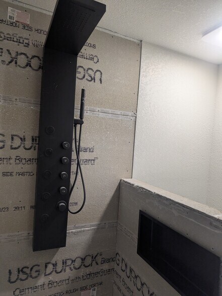 More Photos Of 125 & 139 Hannon Ln, Darby Restaurant For Sale