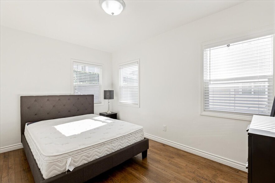 More Photos Of 622 S Pacific Coast Hwy, Redondo Beach Apartments For Sale