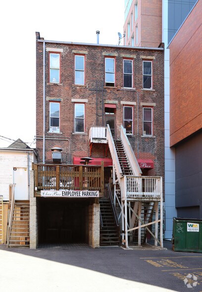 More Photos Of 437-439 N High St, Columbus Storefront Retail Residential For Sale