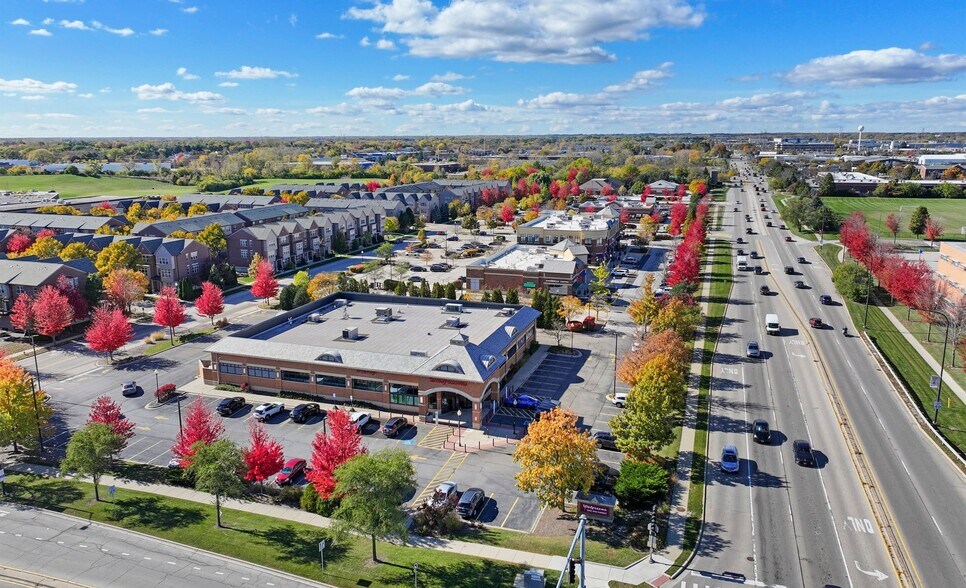 More Photos Of 261 W Townline Rd, Vernon Hills Drugstore For Sale