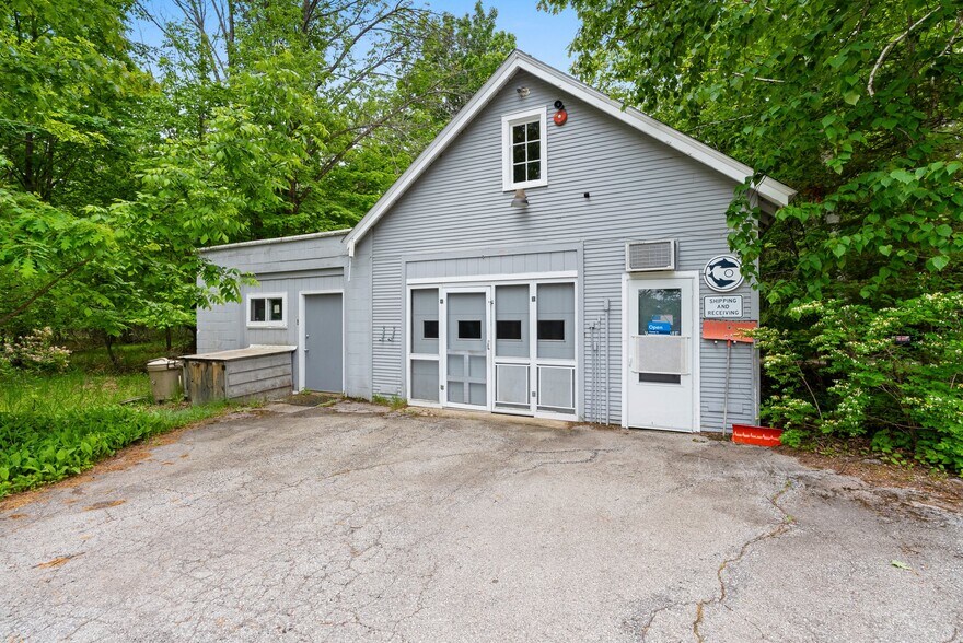 More Photos Of 10320 Water Steet, Sister Bay Storefront Retail Office For Sale
