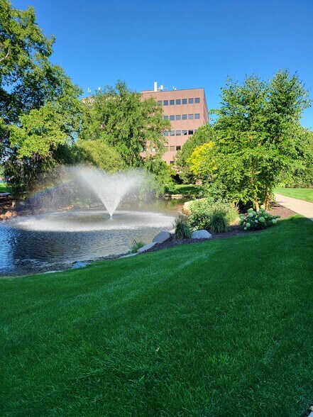 More Photos Of 7300 147th St W, Apple Valley Office For Lease