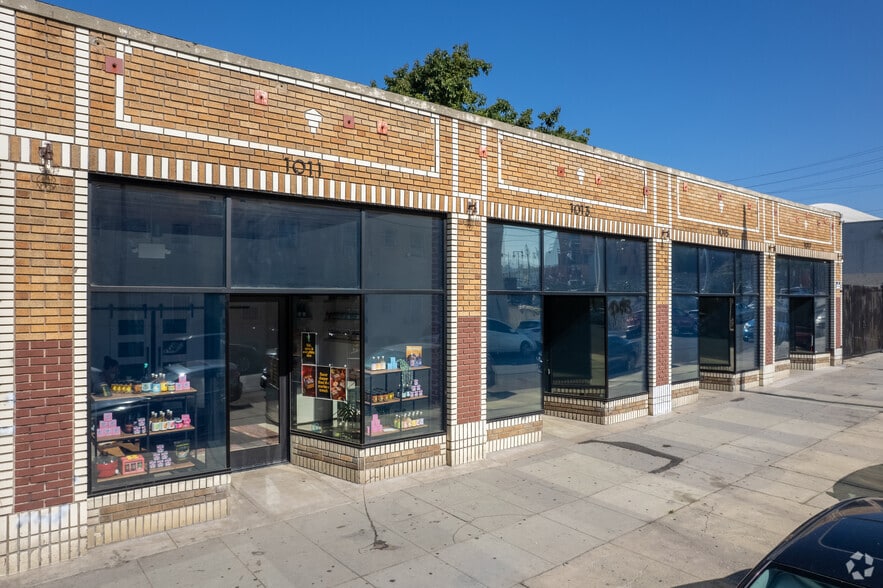 More Photos Of 1005 N Madison Ave, Los Angeles Storefront Retail Office For Lease