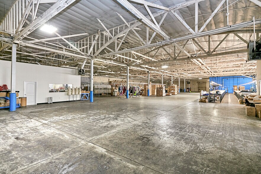 More Photos Of 164 W Jefferson Blvd, Los Angeles Warehouse For Sale
