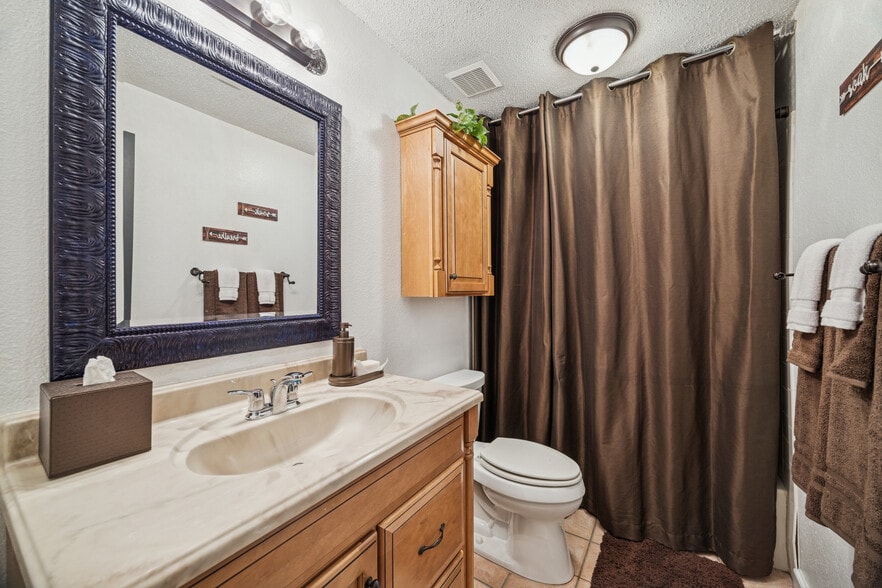 More Photos Of 21538 Mueschke Rd, Tomball Lodge Meeting Hall For Sale