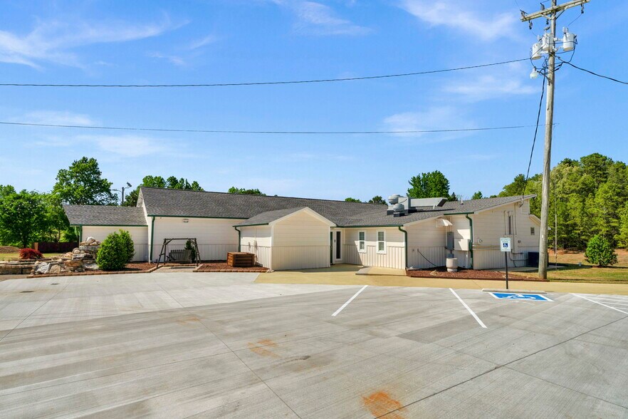 More Photos Of 6815 Shiloh Unity Rd, Lancaster Specialty For Sale