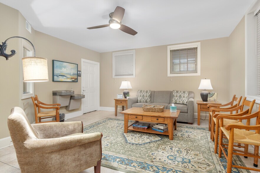 More Photos Of 111 Council St, Frederick Office For Lease