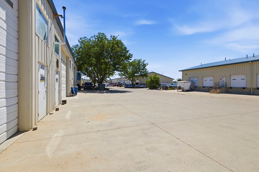 More Photos Of 449-477 Denver Ave, Loveland Light Distribution For Lease