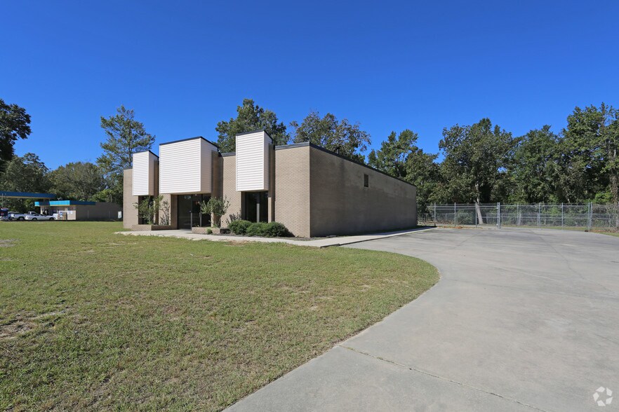 More Photos Of 2765 Magnolia St, Orangeburg Flex For Sale