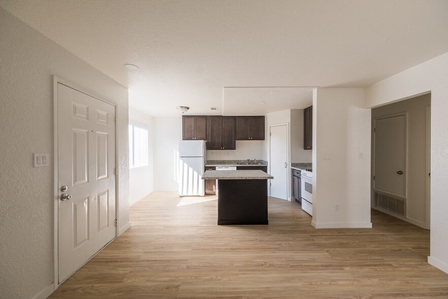 More Photos Of 367 N Union Rd, Manteca Apartments For Sale