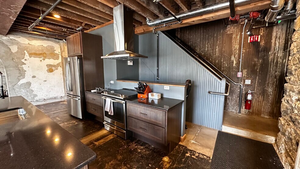 More Photos Of 225 Ferry St, Easton Office Residential For Lease