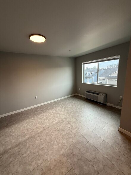 More Photos Of 354 S 8th St, Carlton Multifamily For Sale