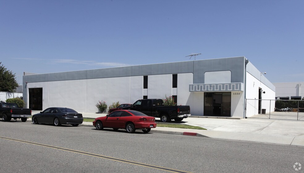 More Photos Of 1220 N Knollwood Cir, Anaheim Warehouse For Sale