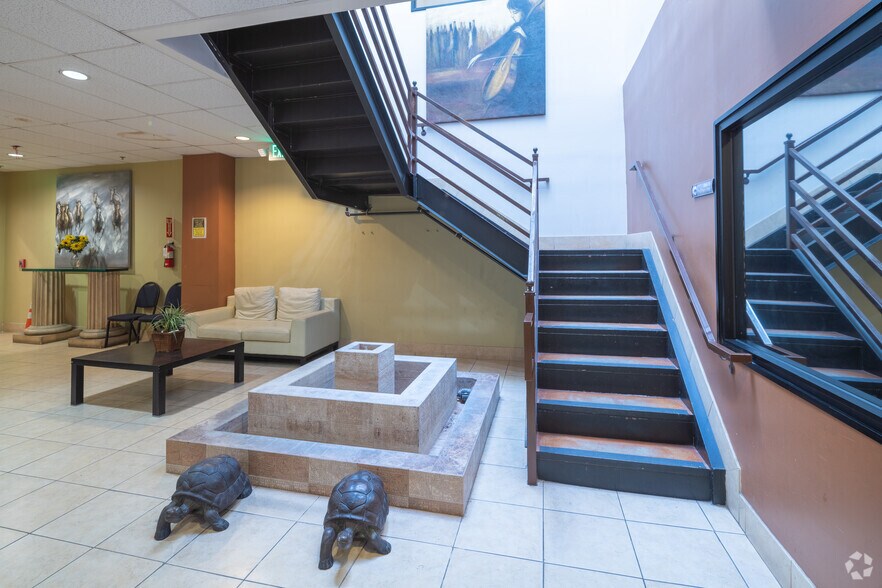 More Photos Of 2677 Zoe Ave, Huntington Park Loft Creative Space For Lease