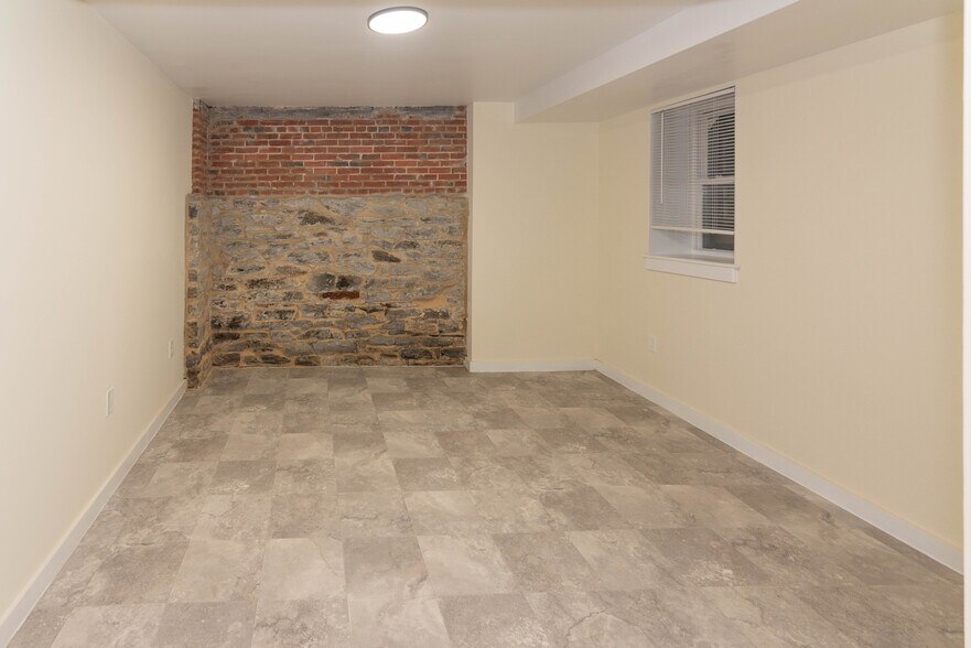 More Photos Of 2100-2102 Maryland Ave, Baltimore Apartments For Sale