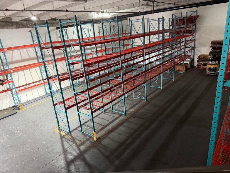 More Photos Of 2740-2764 NW 112th Ave, Doral Warehouse For Lease