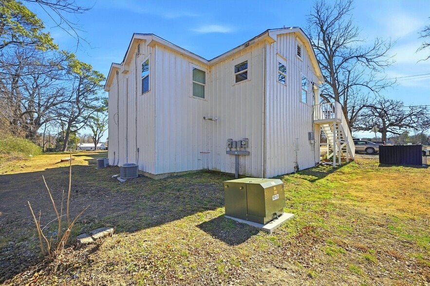 More Photos Of 3720 Sockwell Blvd, Greenville Apartments For Sale